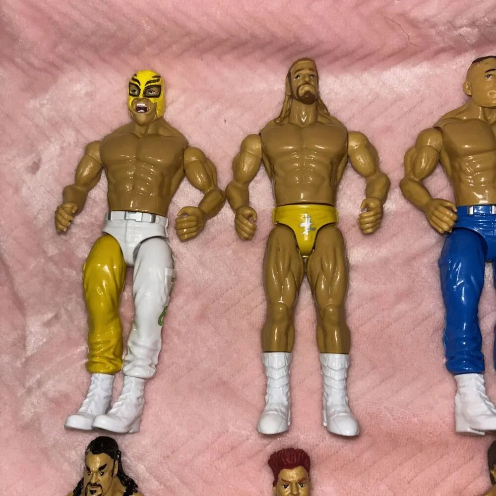 Unbranded wrestling action